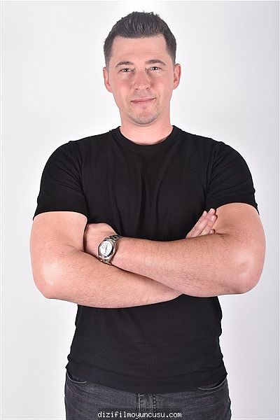Erkek Oyuncular Adayımız Emre