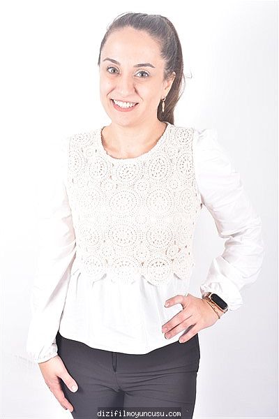 Kadın Oyuncular Adayımız Zeynep