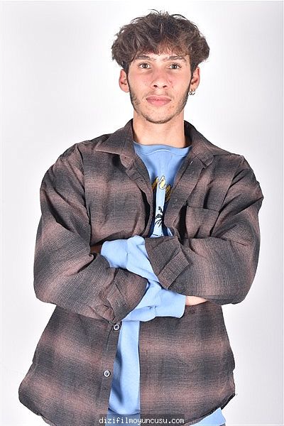 Erkek Oyuncular Adayımız Mustafa