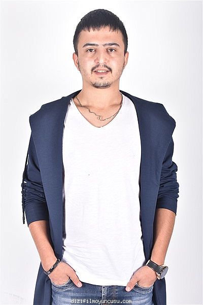 Erkek Oyuncular Adayımız Onur