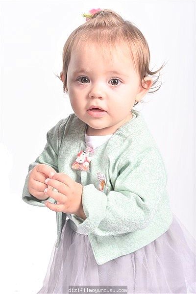 Çocuk Oyuncular Adayımız Zeynep
