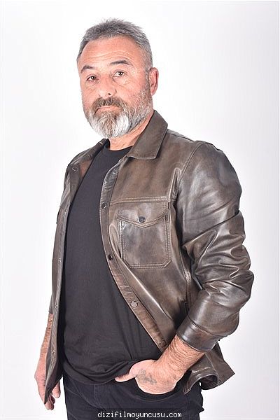 Erkek Oyuncular Adayımız Orhan