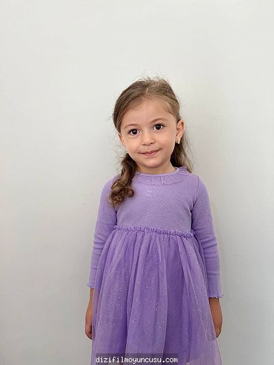 Çocuk Oyuncular Adayımız Nazan