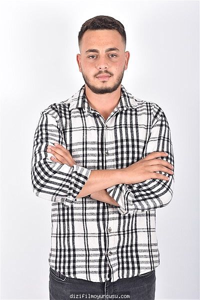 Erkek Oyuncular Adayımız Mert