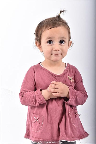 Çocuk Oyuncular Adayımız Zümra