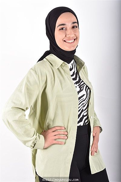 Kadın Oyuncular Adayımız Tuba