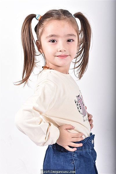 Çocuk Oyuncular Adayımız Lina