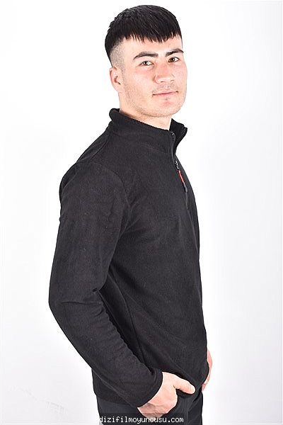 Erkek Oyuncular Adayımız Ahmet