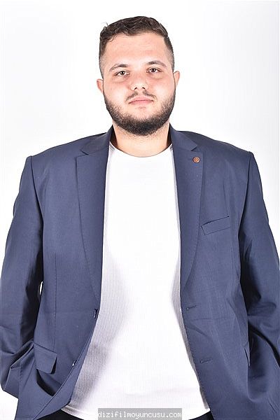 Erkek Oyuncular Adayımız Mithat