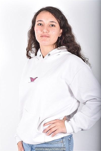 Kadın Oyuncular Adayımız Selinay