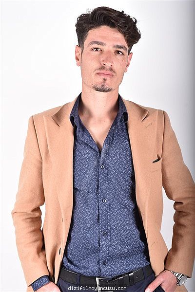 Erkek Oyuncular Adayımız Orhan
