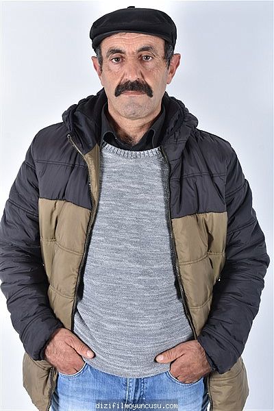 Erkek Oyuncular Adayımız Yaşar