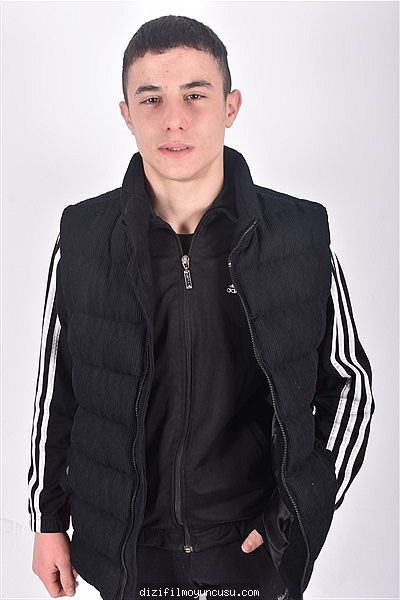 Erkek Oyuncular Adayımız Melih