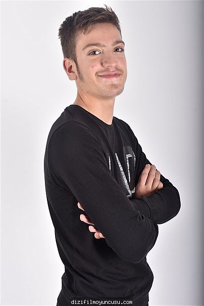 Erkek Oyuncular Adayımız Berat