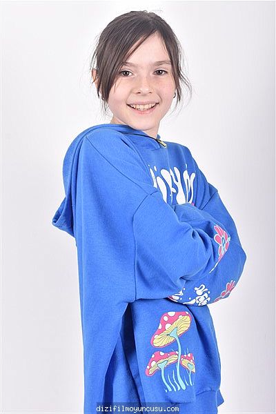 Çocuk Oyuncular Adayımız Lidya