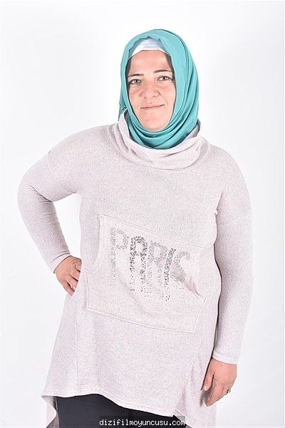 Kadın Oyuncular Adayımız Raziye