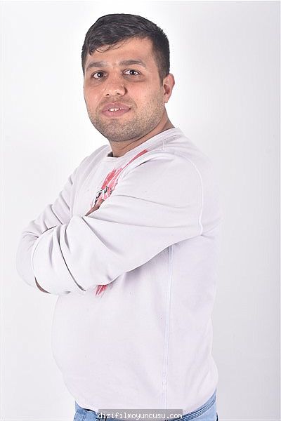 Erkek Oyuncular Adayımız İhsan