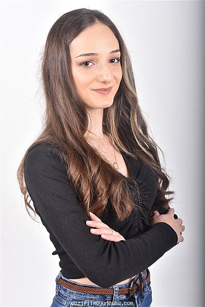 Kadın Oyuncular Adayımız Berre