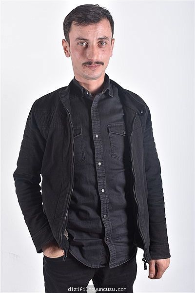 Erkek Oyuncular Adayımız Yaşar
