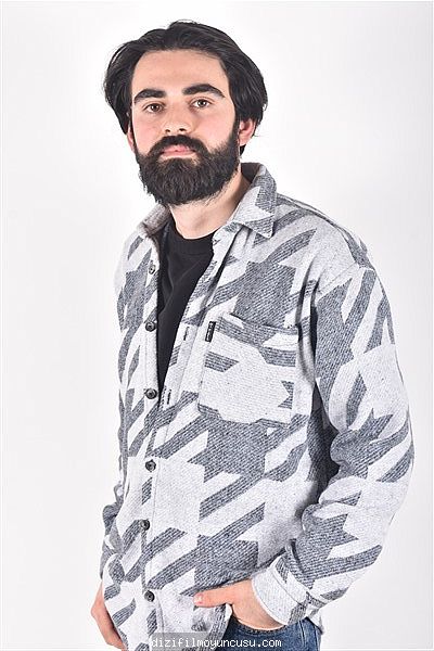 Erkek Oyuncular Adayımız Orhan