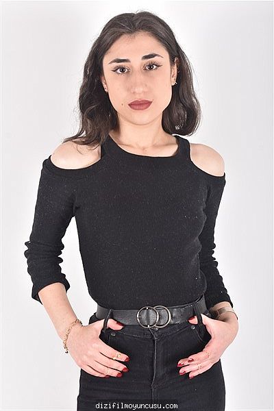 Kadın Oyuncular Adayımız Selen
