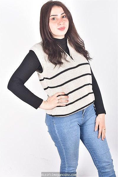 Kadın Oyuncular Adayımız Burcu