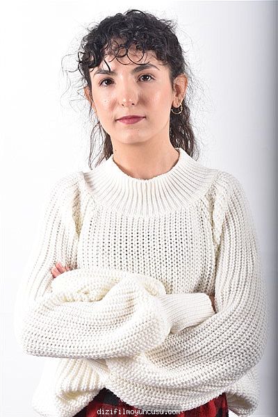 Kadın Oyuncular Adayımız Asude