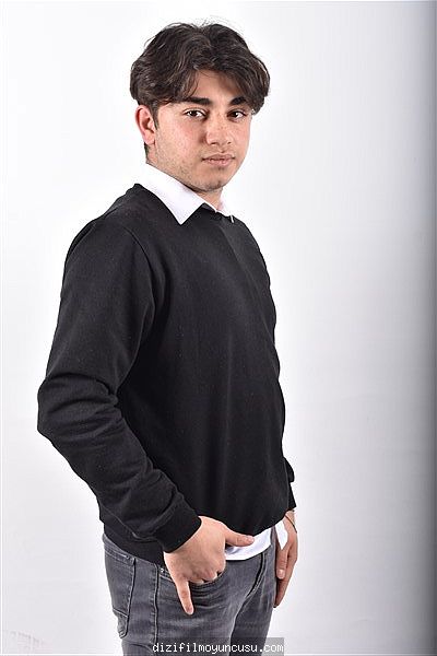 Erkek Oyuncular Adayımız Efe