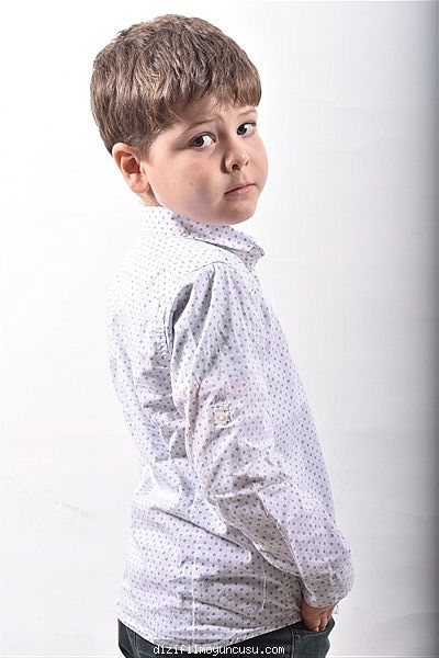 Çocuk Oyuncular Adayımız Elif