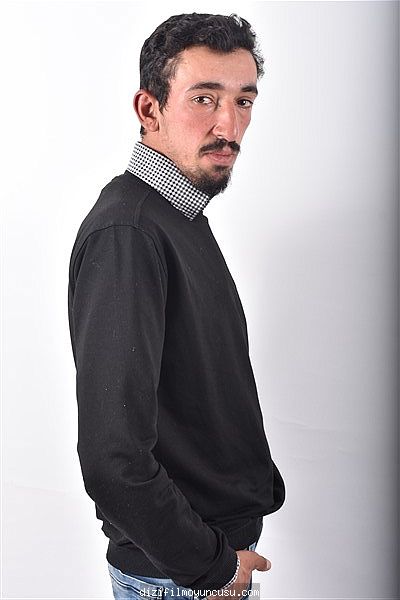 Erkek Oyuncular Adayımız Metin