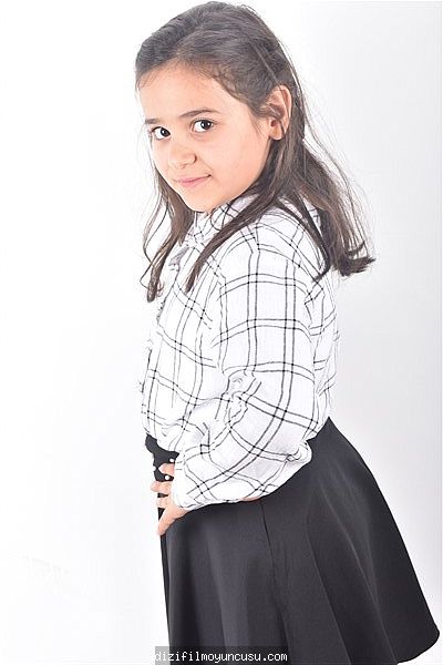 Çocuk Oyuncular Adayımız Mina