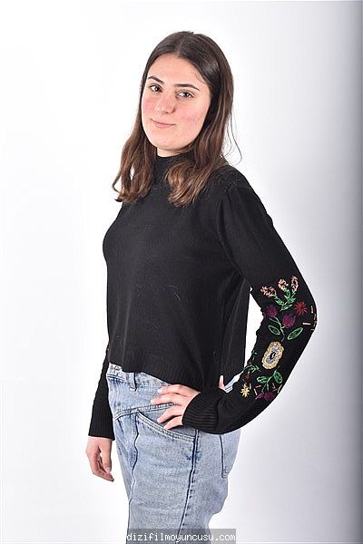 Kadın Oyuncular Adayımız Perihan
