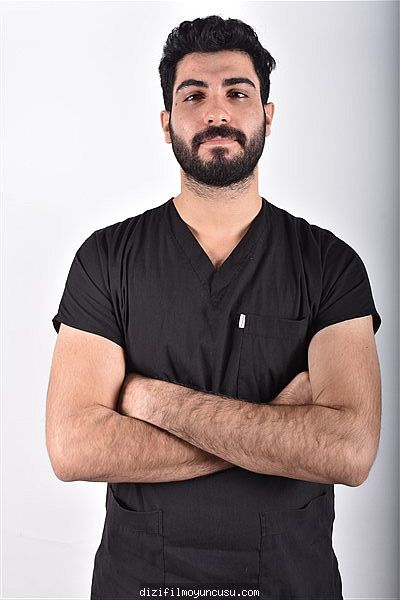 Erkek Oyuncular Adayımız Mehmet