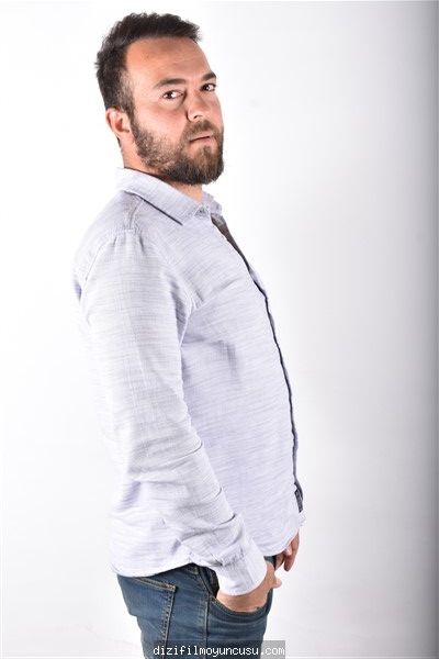 Muğla Dizi Film Oyuncusu Ömer 30 Yaşında 178cm Boyunda 79 Kilo Hedefi