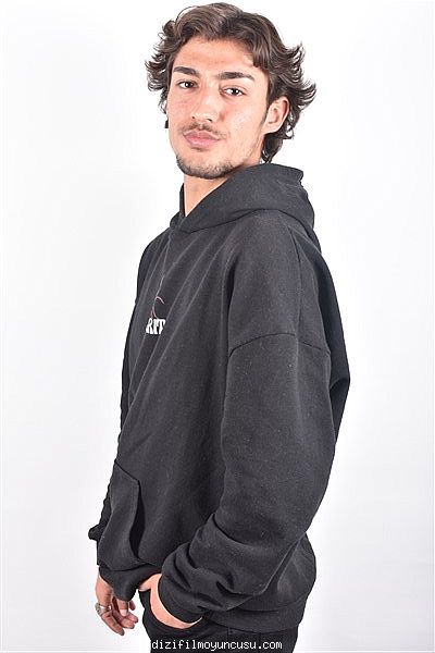 Erkek Oyuncular Adayımız Onur