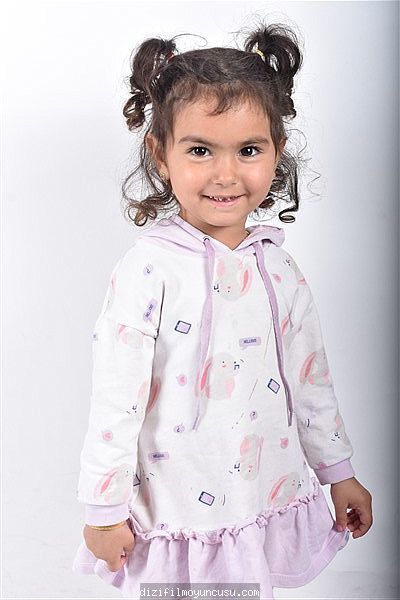 Çocuk Oyuncular Adayımız Asya