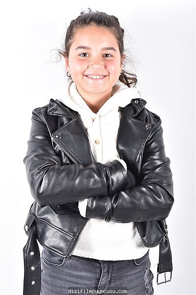 Çocuk Oyuncular Adayımız Nisa