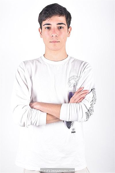 Erkek Oyuncular Adayımız Emre