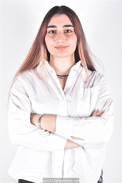 Kadın Oyuncular Adayımız Narina