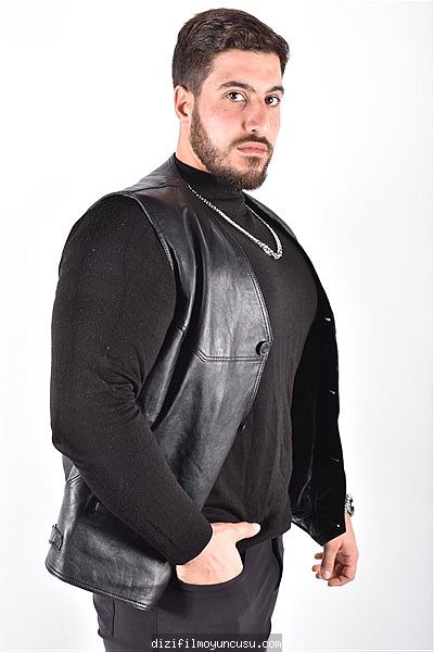 Erkek Oyuncular Adayımız Younes