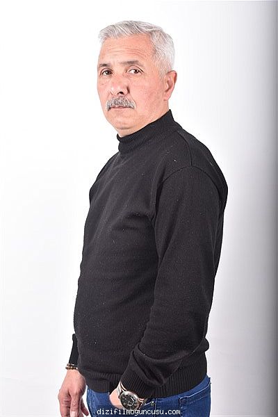 Erkek Oyuncular Adayımız Ayhan