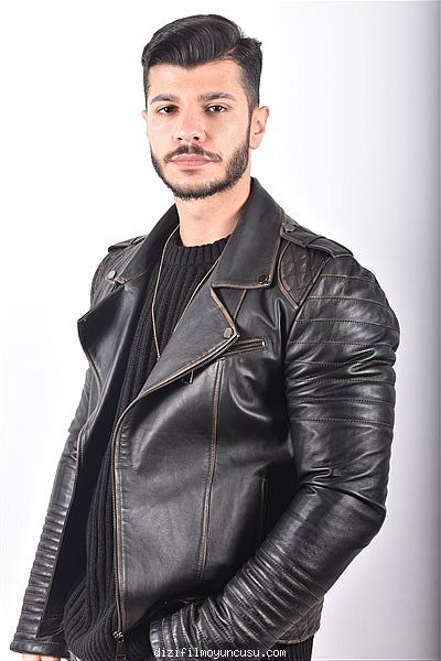 Erkek Oyuncular Adayımız Berat