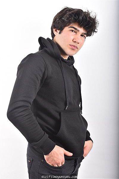 Erkek Oyuncular Adayımız Eren