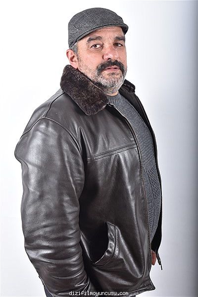 Erkek Oyuncular Adayımız Hüseyin