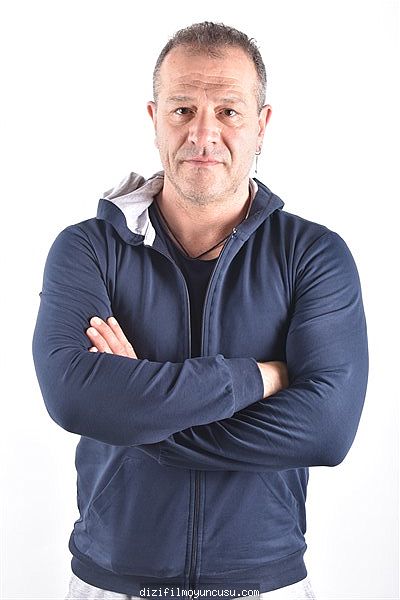 Erkek Oyuncular Adayımız Tolga