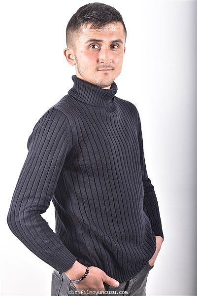Erkek Oyuncular Adayımız Halil