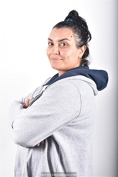 Kadın Oyuncular Adayımız Ellisa
