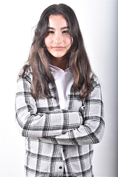 Çocuk Oyuncular Adayımız Emine