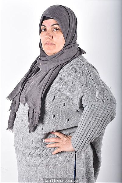 Kadın Oyuncular Adayımız Demet