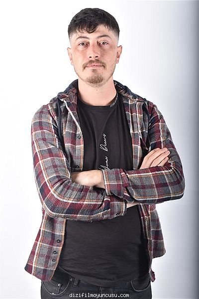 Erkek Oyuncular Adayımız Özgür
